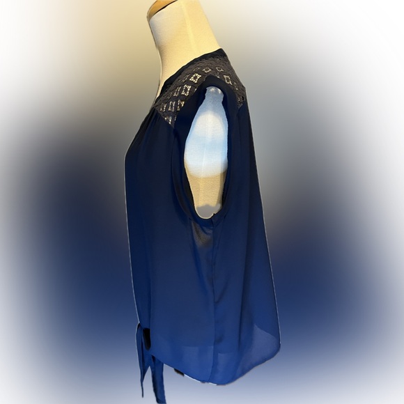 Zac & Rachel Cap Sleeve Tie Front Blouse Peacoat Blue size L - Picture 4 of 14